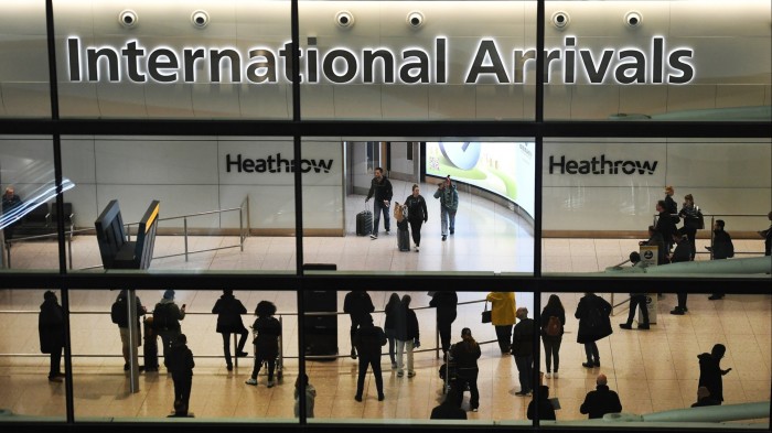 Heathrow predicts Christmas travel boom