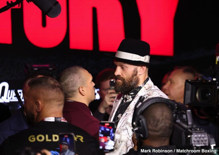 De La Hoya Predicts Fury Knockout Over Usyk